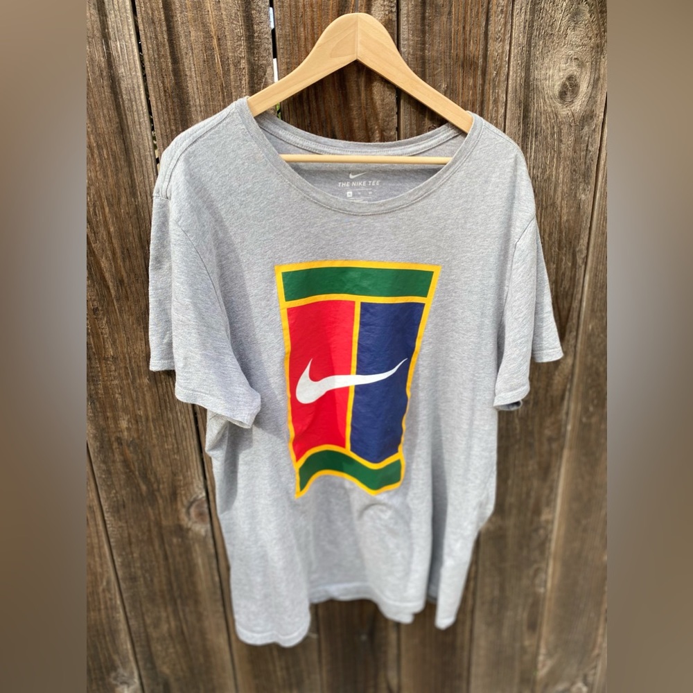 Nike XL tee